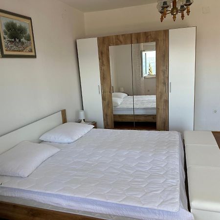 Spacious 2-Room Apartment With Beautiful Sea View Crikvenica Exterior foto