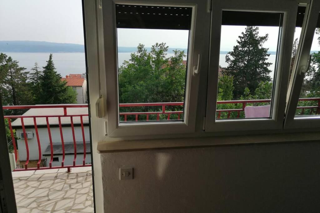 Spacious 2-Room Apartment With Beautiful Sea View Crikvenica Exterior foto