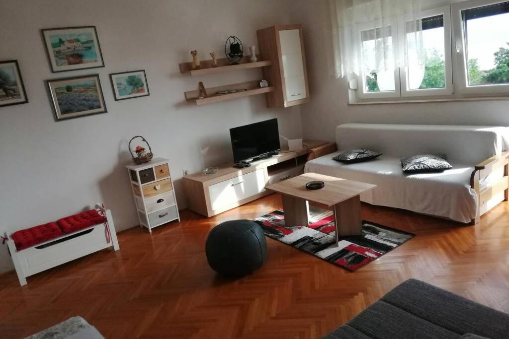 Spacious 2-Room Apartment With Beautiful Sea View Crikvenica Exterior foto