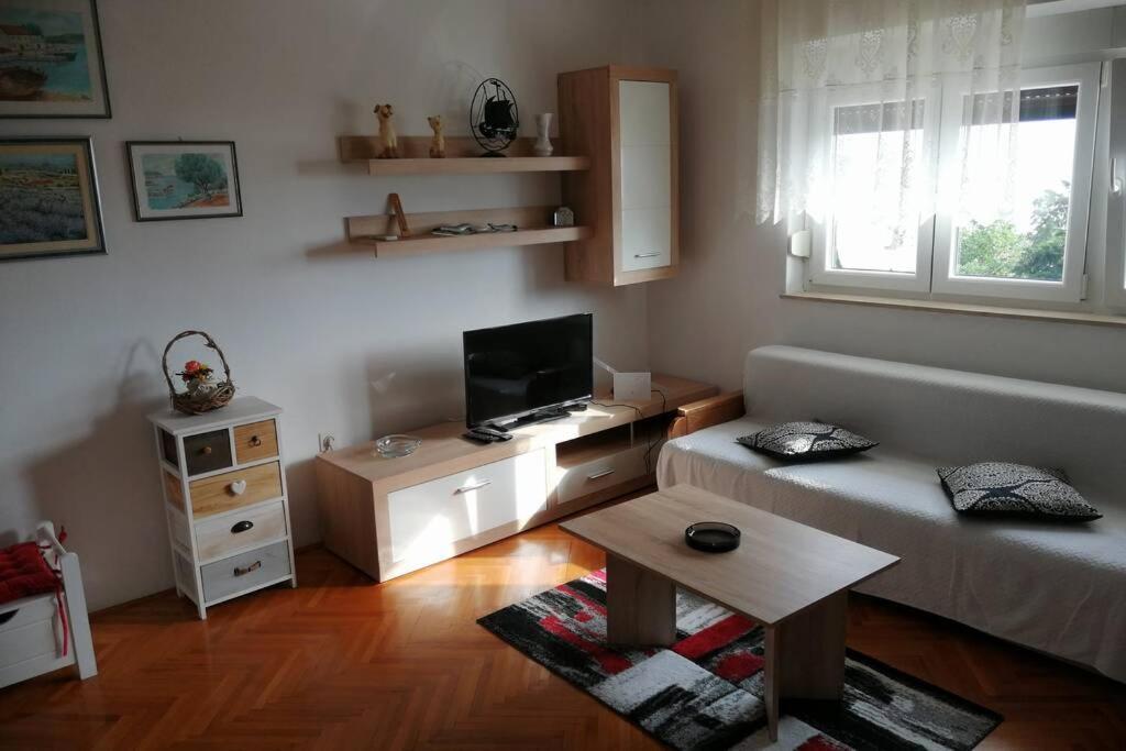Spacious 2-Room Apartment With Beautiful Sea View Crikvenica Exterior foto