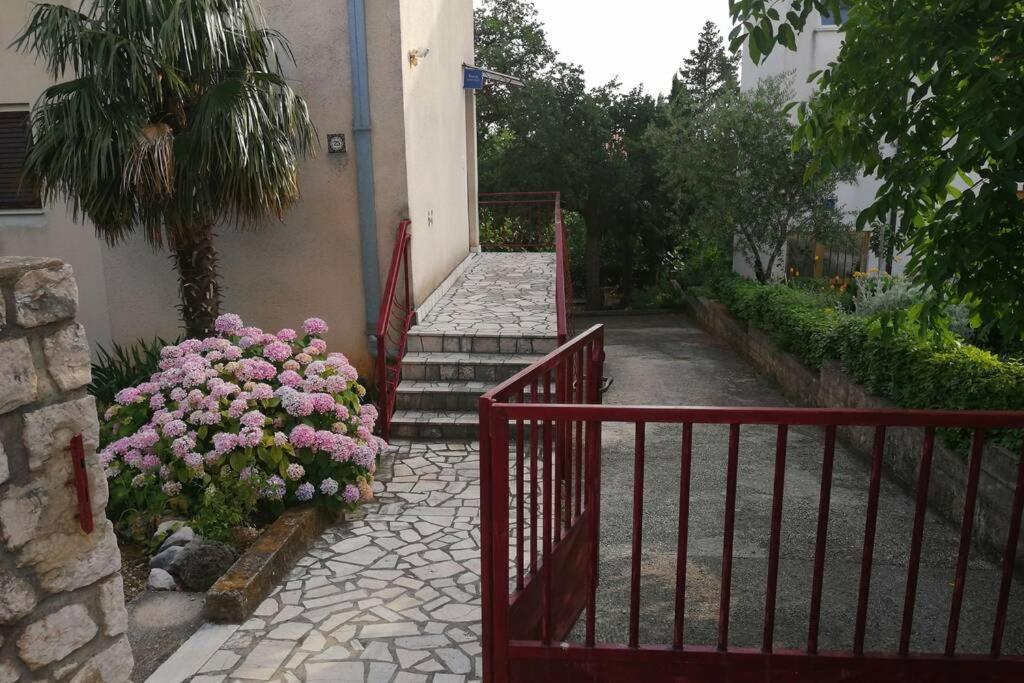Spacious 2-Room Apartment With Beautiful Sea View Crikvenica Exterior foto