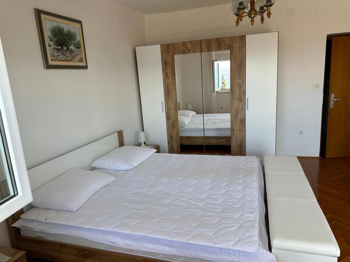 Spacious 2-Room Apartment With Beautiful Sea View Crikvenica Exterior foto